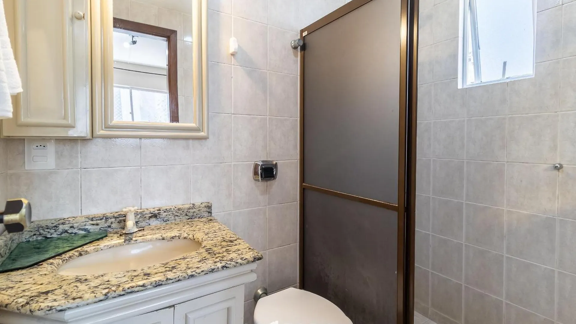Balneário Camboriú Apto 2 Qts 350M Da Praia No Centro Bc Btr0302 Balneário Camboriú